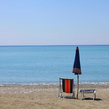 Affittacamere A Due Passi Dal Mare Marina di Cecina Exterior foto